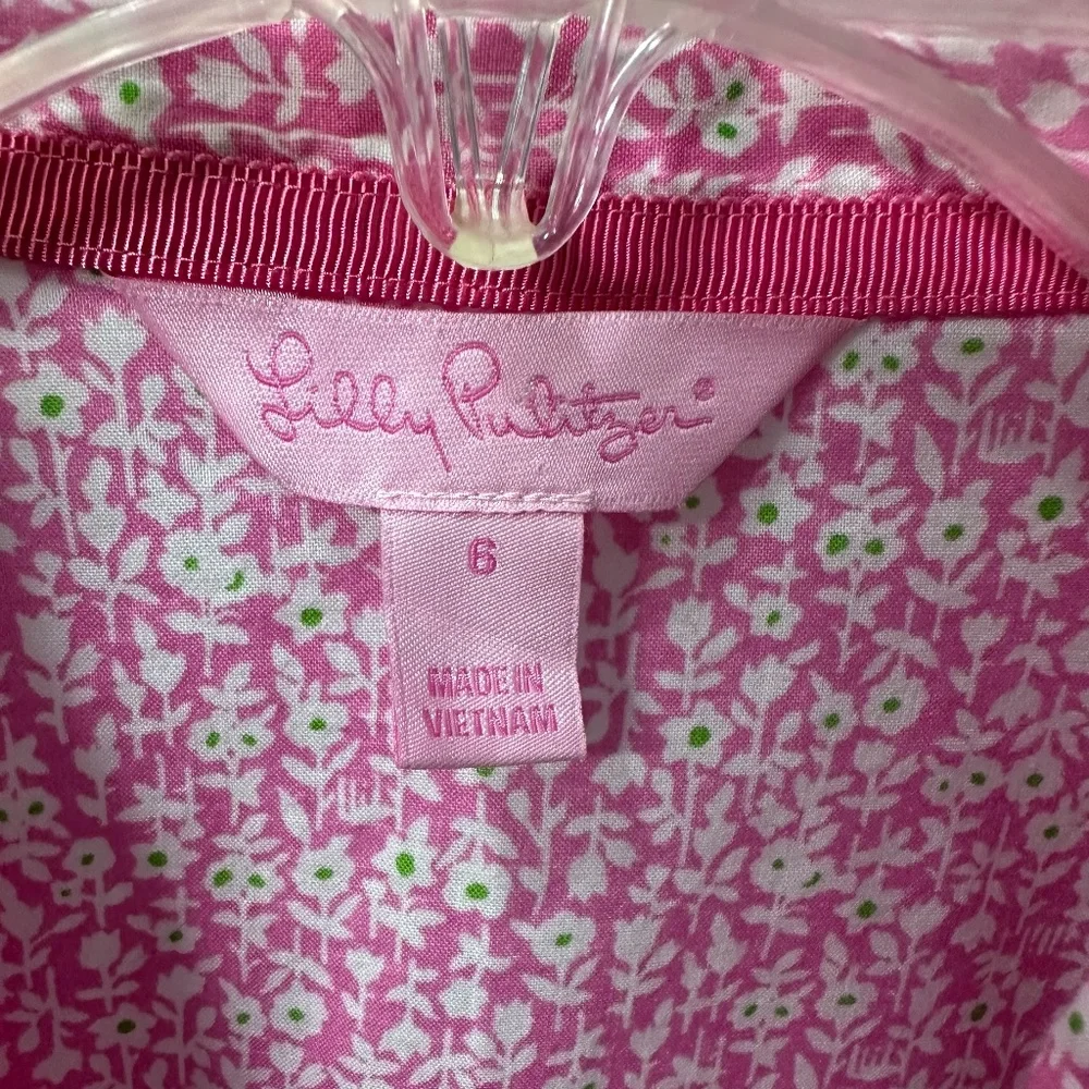 Lilly Pulitzer Pink Floral Button Front Blouse Size 6 Small Cotton Shirt